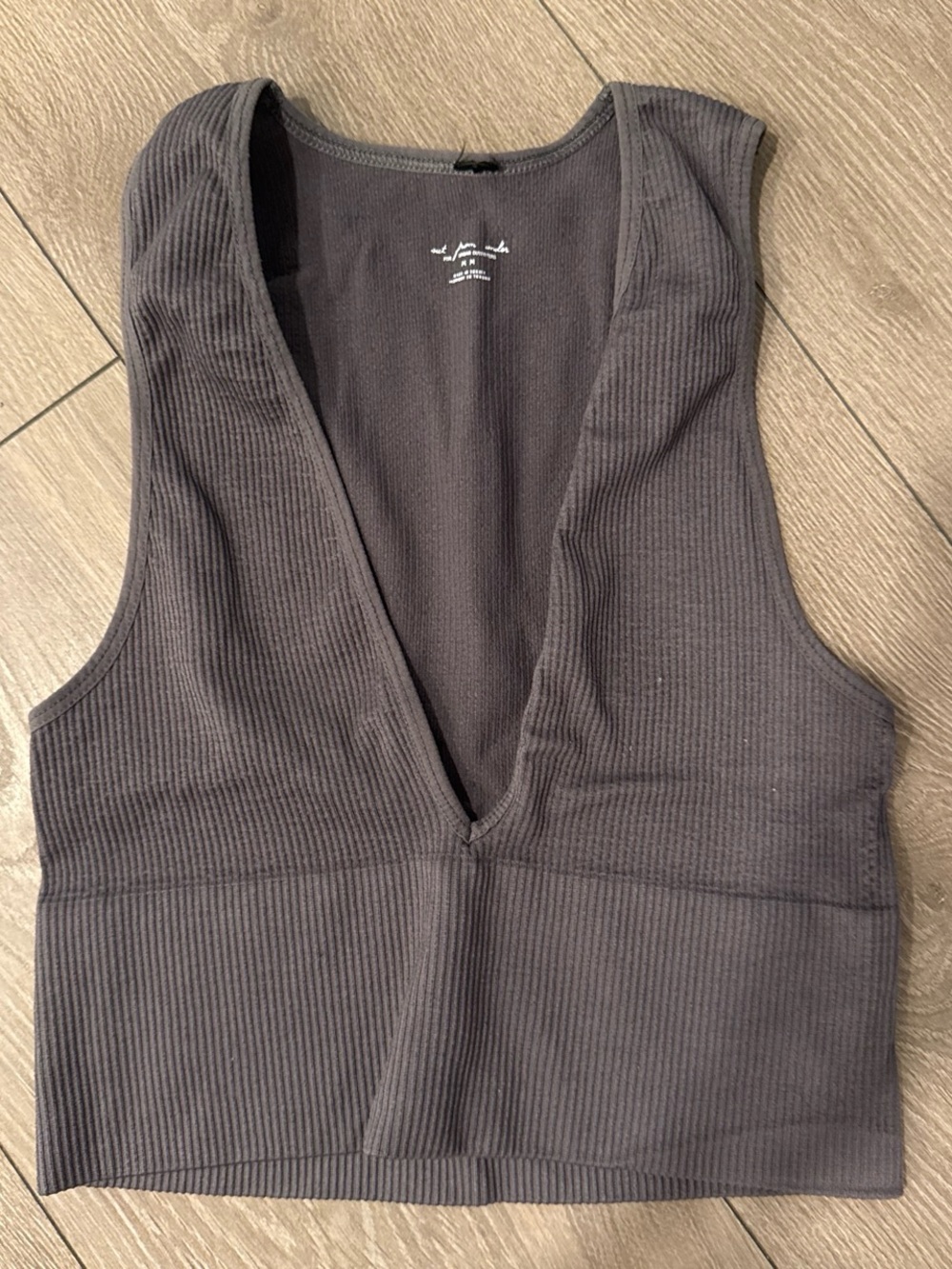 Urban Outfitters Ribbed Deep V Crop Tank - Charcoal Gray